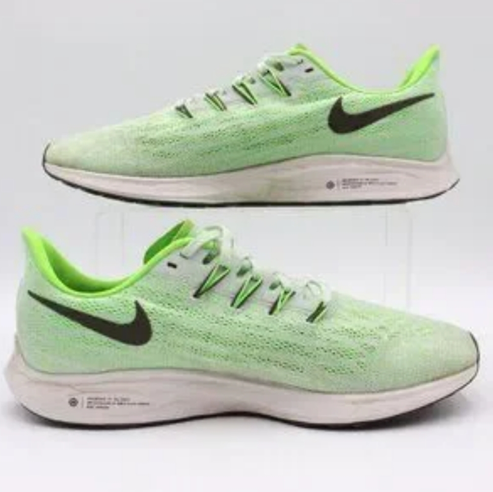 Nike Women’s Mint Green Running Sneakers with Black Swoosh